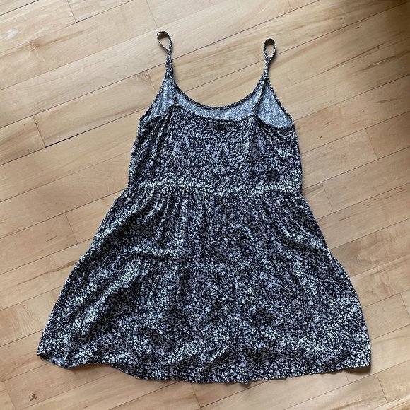 Jacqueline de Yong - Tiered Swing Dress - Picture 3 of 10